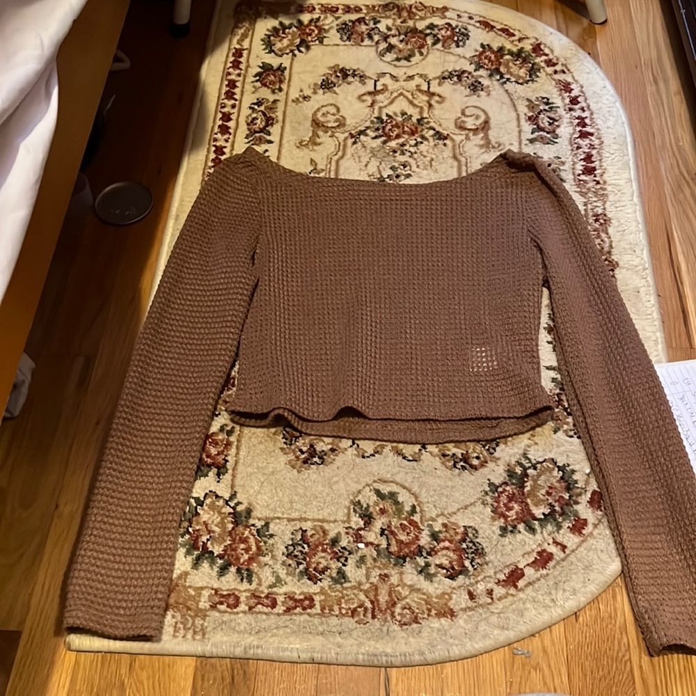 shien waffle knot crop top.  size 8/10